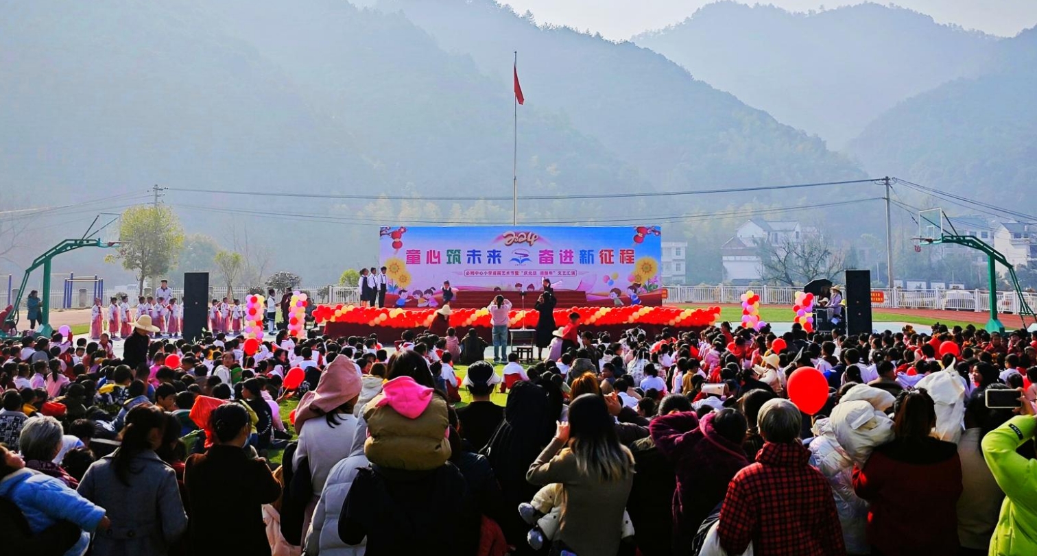 2o21身份证_身份证证大全202|有效_18岁身份证大全2024